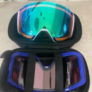 SMITH VR Headset with Green and Blue Accents